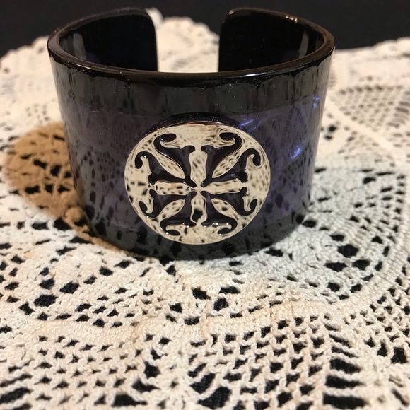 Rustic Cuff bracelet - Picture 2 of 4